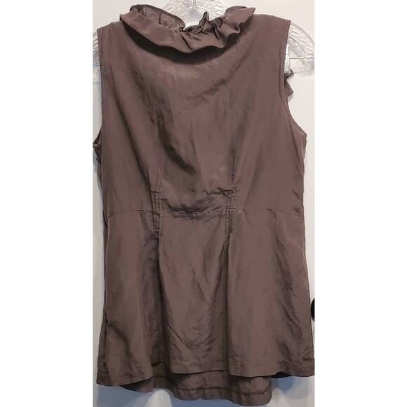 Gap Maternity Light Weight Brown Ruffle Neck Sleeveless Top Size Medium - Picture 2 of 6